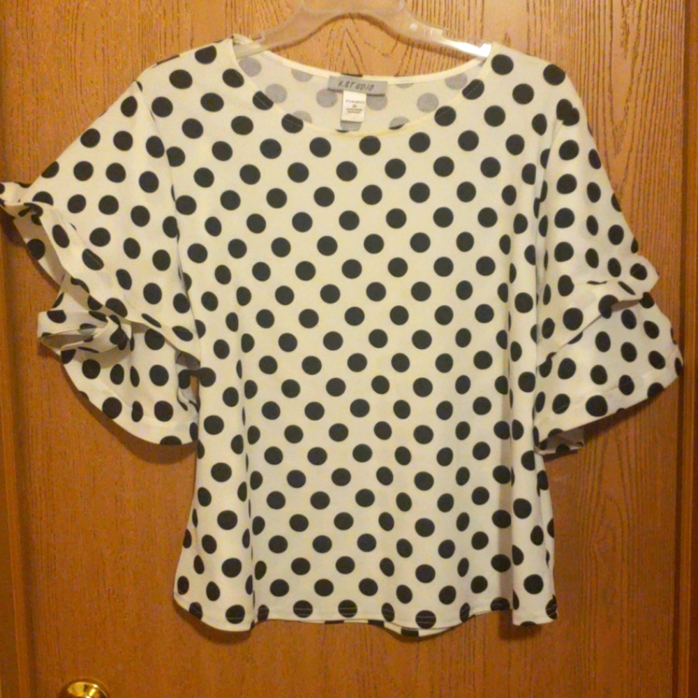 Polkadot blouse